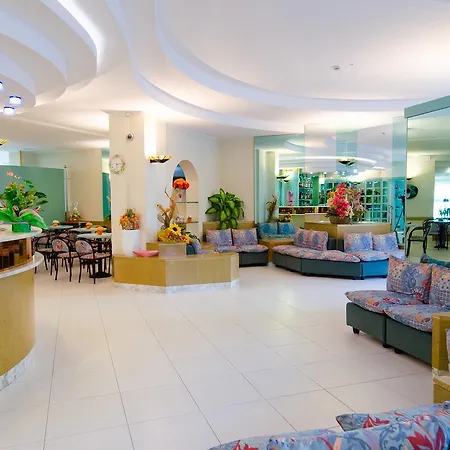 Ariane - Beachfront, Breakfast Xxl & Sea View Hotel
