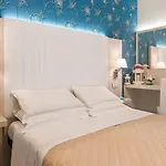 Ariane - Beachfront, Xxl Breakfast & Sea View Hotel 3*