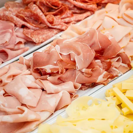 호텔 Ariane - Beachfront, Xxl Breakfast & Sea View 리미니