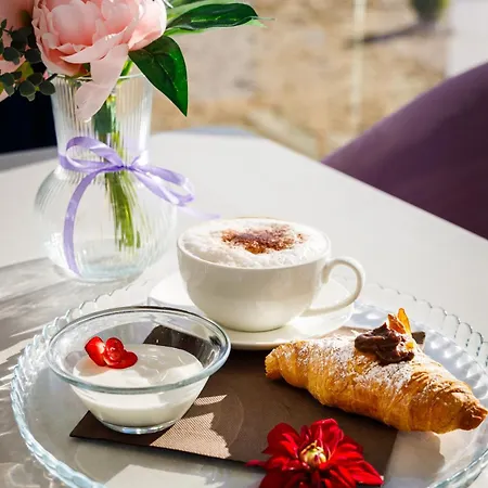 호텔 Ariane - Beachfront, Xxl Breakfast & Sea View 리미니