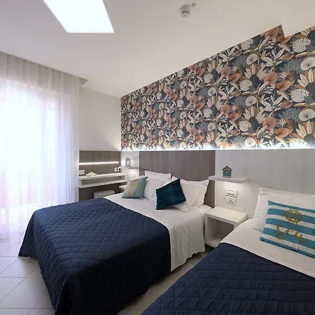 Ariane - Beachfront, Xxl Breakfast & Sea View
