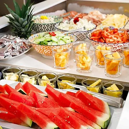 Ariane - Beachfront, Xxl Breakfast & Sea View 3* Rimini