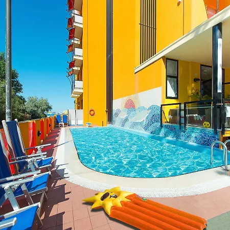 Ariane - Beachfront, Xxl Breakfast & Sea View