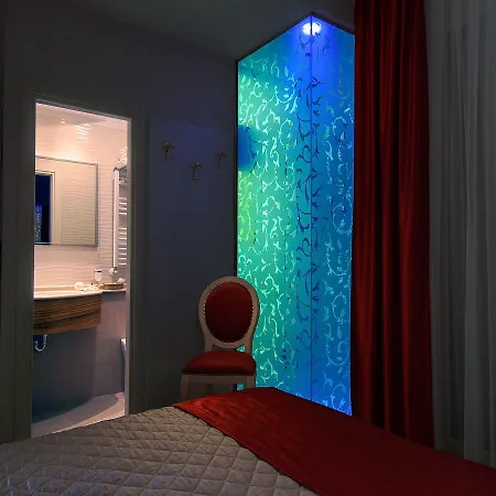 Ariane - Beachfront, Xxl Breakfast & Sea View 3* רימיני