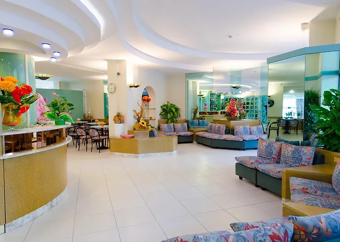 Ariane - Beachfront, Xxl Breakfast & Sea View Hotel