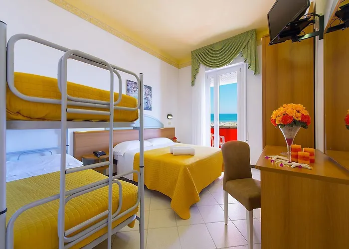 Ariane - Beachfront, Xxl Breakfast & Sea View 3* Rimini