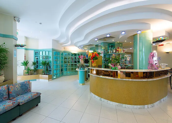 Ariane - Beachfront, Xxl Breakfast & Sea View 3*