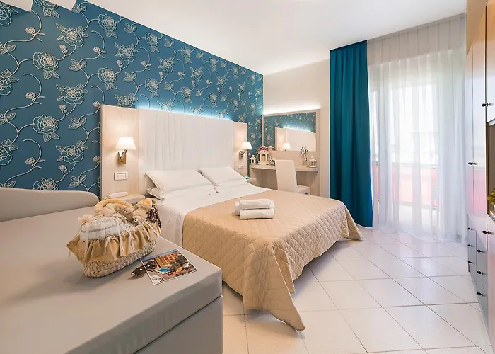 Ariane - Beachfront, Xxl Breakfast & Sea View Rimini