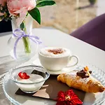 Hotel Ariane - Beachfront, Xxl Breakfast & Sea View Rimini