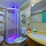Hotel Ariane - Beachfront, Xxl Breakfast & Sea View