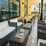 Ariane - Beachfront, Xxl Breakfast & Sea View 3* Rimini