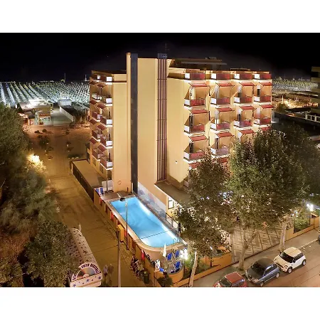 Ariane - Beachfront, Xxl Breakfast & Sea View