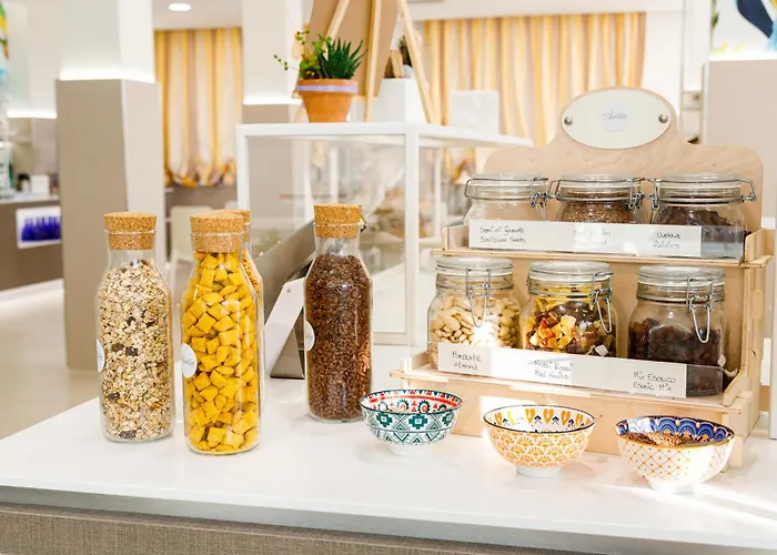 Otel Ariane - Beachfront, Xxl Breakfast & Sea View 3*