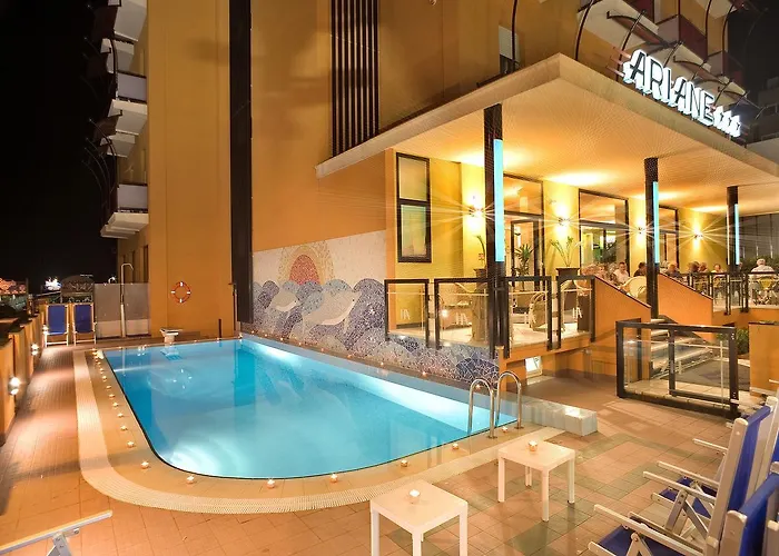 Ariane - Beachfront, Xxl Breakfast & Sea View فندق